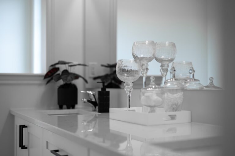 The Art of Entertaining: Stunning Glassware for Every Occasion